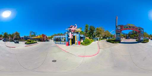 Amusement Park Ride «WONDER WOMAN Lasso of Truth», reviews and photos, 26101 Magic Mountain Pkwy, Valencia, CA 91355, USA