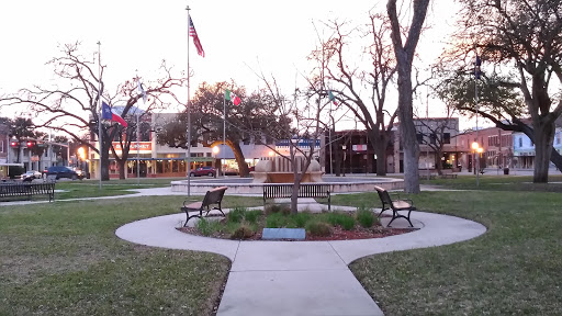 Public Golf Course «Starcke Park Golf Course», reviews and photos, 650 River Dr W, Seguin, TX 78155, USA