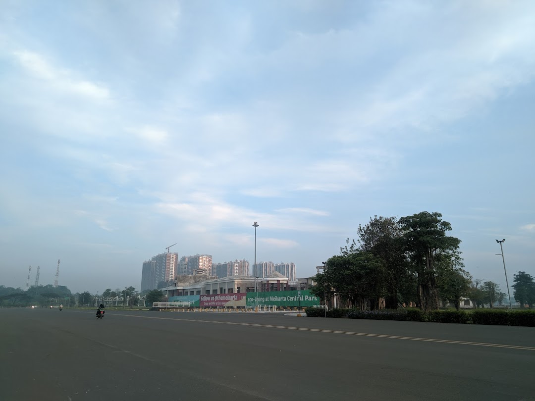 Parkiran utama Meikarta Cetral Park