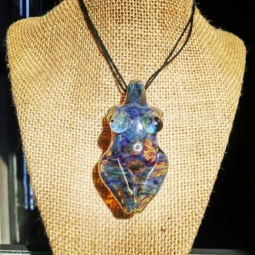 Tobacco Shop «La Tia Smoke Shop», reviews and photos, 154 Maverick St, East Boston, MA 02128, USA