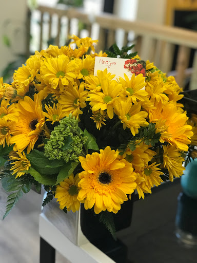 Florist «Hills Floral», reviews and photos, 1166 S Robert St, West St Paul, MN 55118, USA