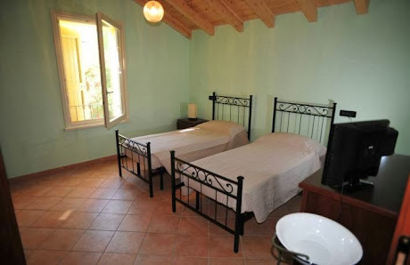 Bed & Breakfast Ai Due Galli Via Roma, 13, 26040 San Martino del Lago CR, Italia