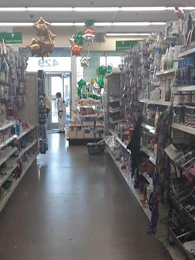 Dollar Store «Dollar Tree», reviews and photos, 429 Indiana Ave, New Castle, IN 47362, USA
