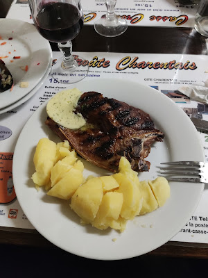 Restaurant à Touvérac