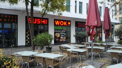 SUSHI & WOK TAMAGUTCHI