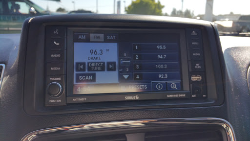 Used Car Dealer «PDX Used Cars», reviews and photos, 1475 SE Tualatin Valley Hwy, Hillsboro, OR 97123, USA