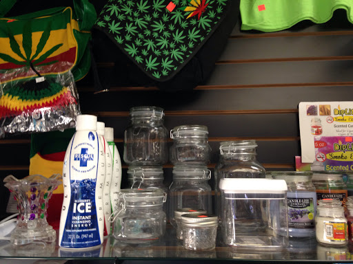 Tobacco Supplier «Omars Smoke Shop», reviews and photos, 4002 Stone Mountain Hwy #540, Snellville, GA 30039, USA