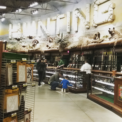 Sporting Goods Store «Bass Pro Shops», reviews and photos, 200 Bass Pro Dr, Round Rock, TX 78665, USA