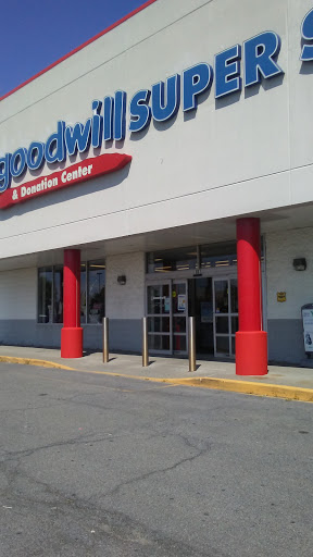 Thrift Store «Goodwill Industries Store & Donation Center», reviews and photos, 107 Town Square Dr, Amsterdam, NY 12010, USA