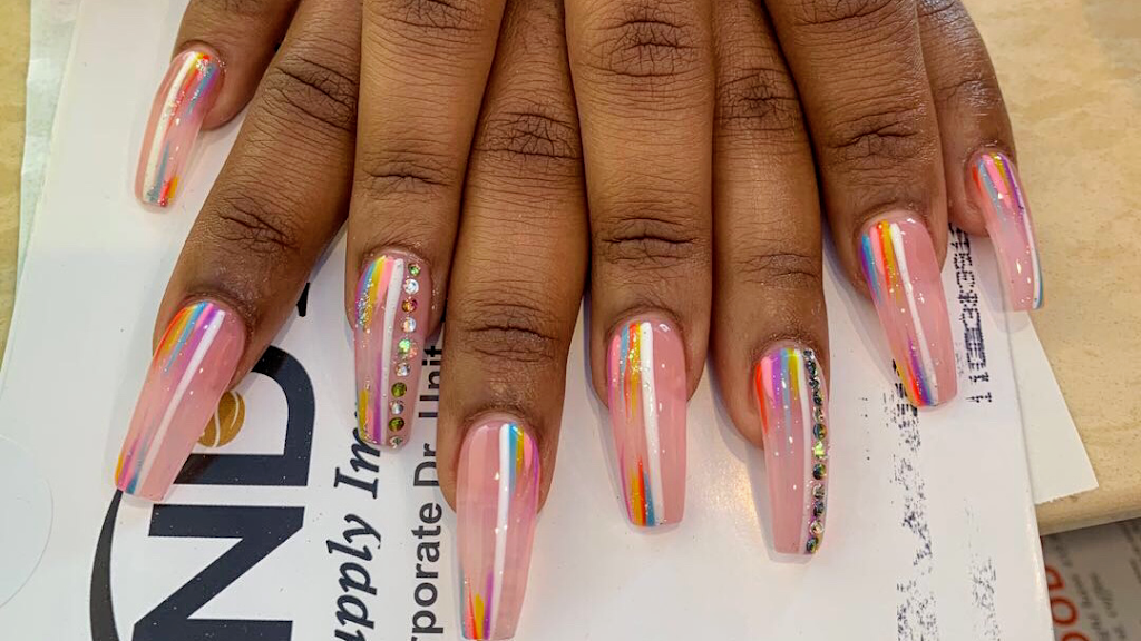 Lucky Nail Salon 11003