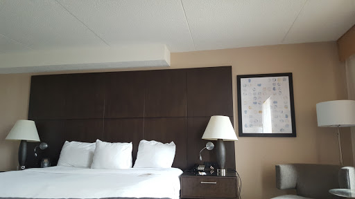 Hotel «DoubleTree by Hilton Hotel Syracuse», reviews and photos, 6301 NY-298, East Syracuse, NY 13057, USA