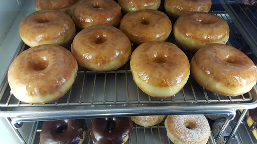 Donut Shop «Upland Donuts», reviews and photos, 1627 N Mountain Ave, Upland, CA 91784, USA