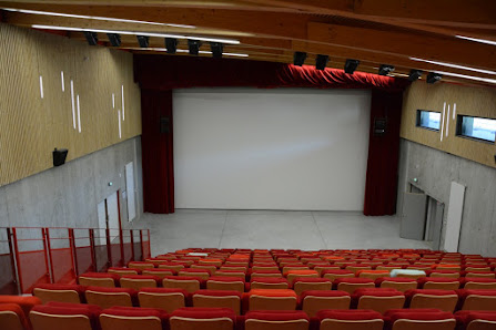 Cinéma le Clap - Lans en Vercors Le Cairn, 180 Rue des Écoles, 38250 Lans-en-Vercors, France