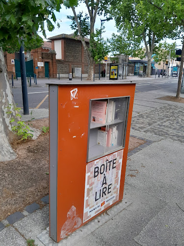 Boîte à lire – Avenue de l’URSS à Toulouse
