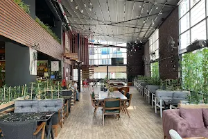 Woqqa Lounge Cafe & Restaurant image