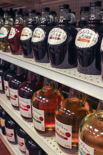 Liquor Store «FERNANDEZ SQUARE LIQUORS», reviews and photos, 342 Broad St, Providence, RI 02907, USA