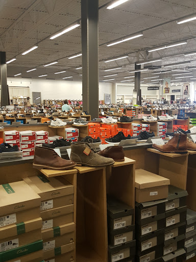 Shoe Store «DSW Designer Shoe Warehouse», reviews and photos, 10100 W McDowell Rd, Avondale, AZ 85392, USA