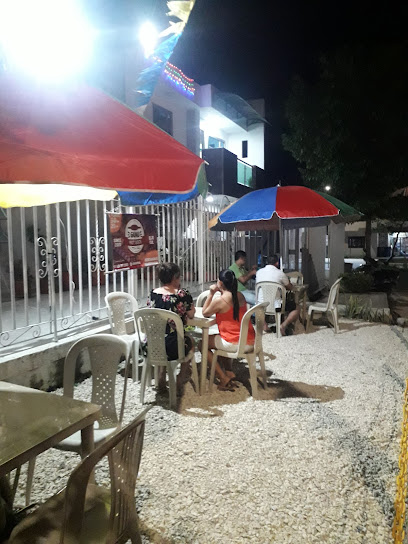 Guau-Hot-Dog -Pizzas Sincelejo - frente parque de Brisas de Comfasucre, Cl 28 #6D 18, Cortijo, Sincelejo, Sucre, Colombia