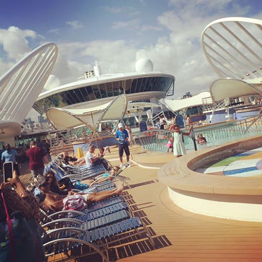 331 Plandome Rd, Manhasset, NY 11030, USA