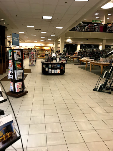 Book Store «Barnes & Noble», reviews and photos, 301 NE Northgate Way, Seattle, WA 98125, USA