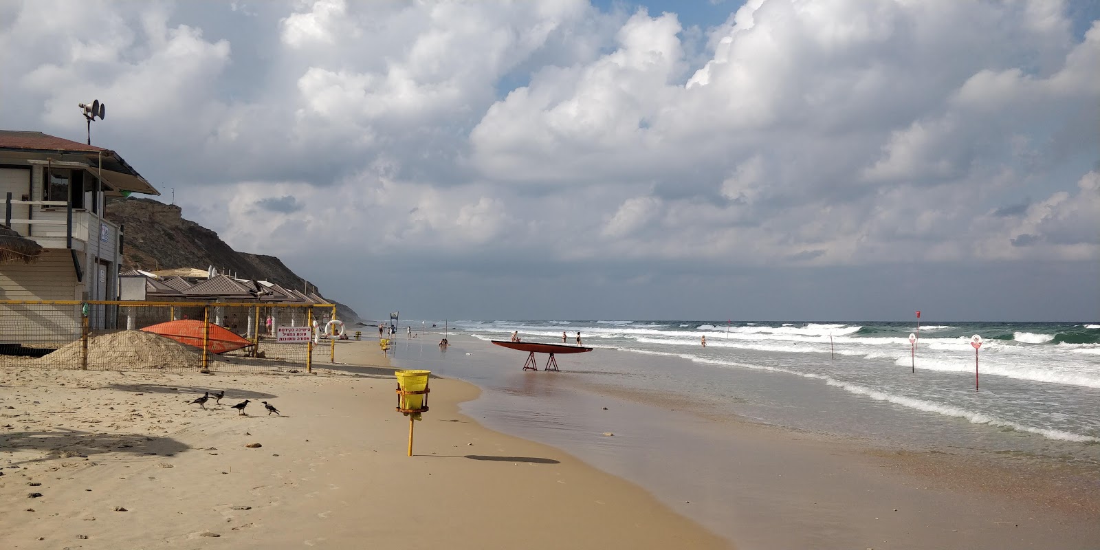 Zdjęcie Argaman beach z przestronna plaża