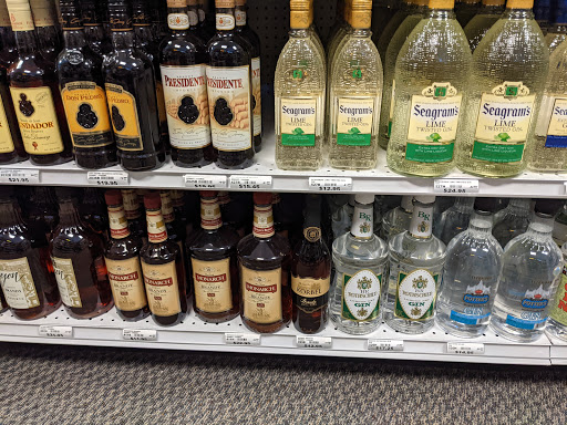 Liquor Store «North Salem Beverage», reviews and photos, 2829 Lancaster Dr NE, Salem, OR 97305, USA