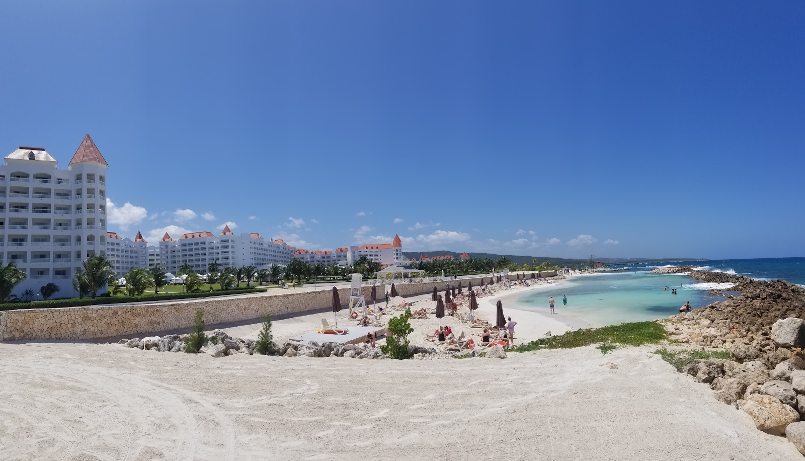 Fotografija Plaža Bahia Principe Runaway Bay z turkizna čista voda površino