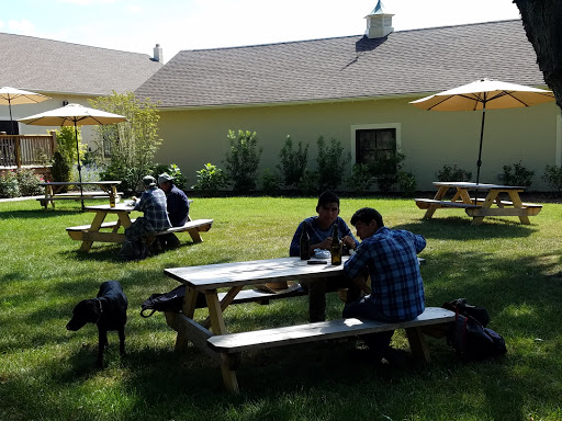 Winery «White Horse Winery», reviews and photos, 106 Hall St, Hammonton, NJ 08037, USA