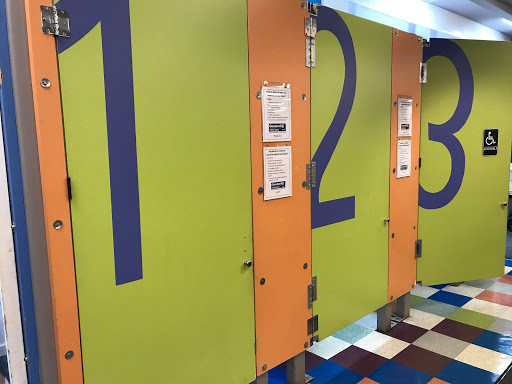 Thrift Store «Goodwill Retail Store & Donation Center», reviews and photos, 10 S Glebe Rd, Arlington, VA 22204, USA