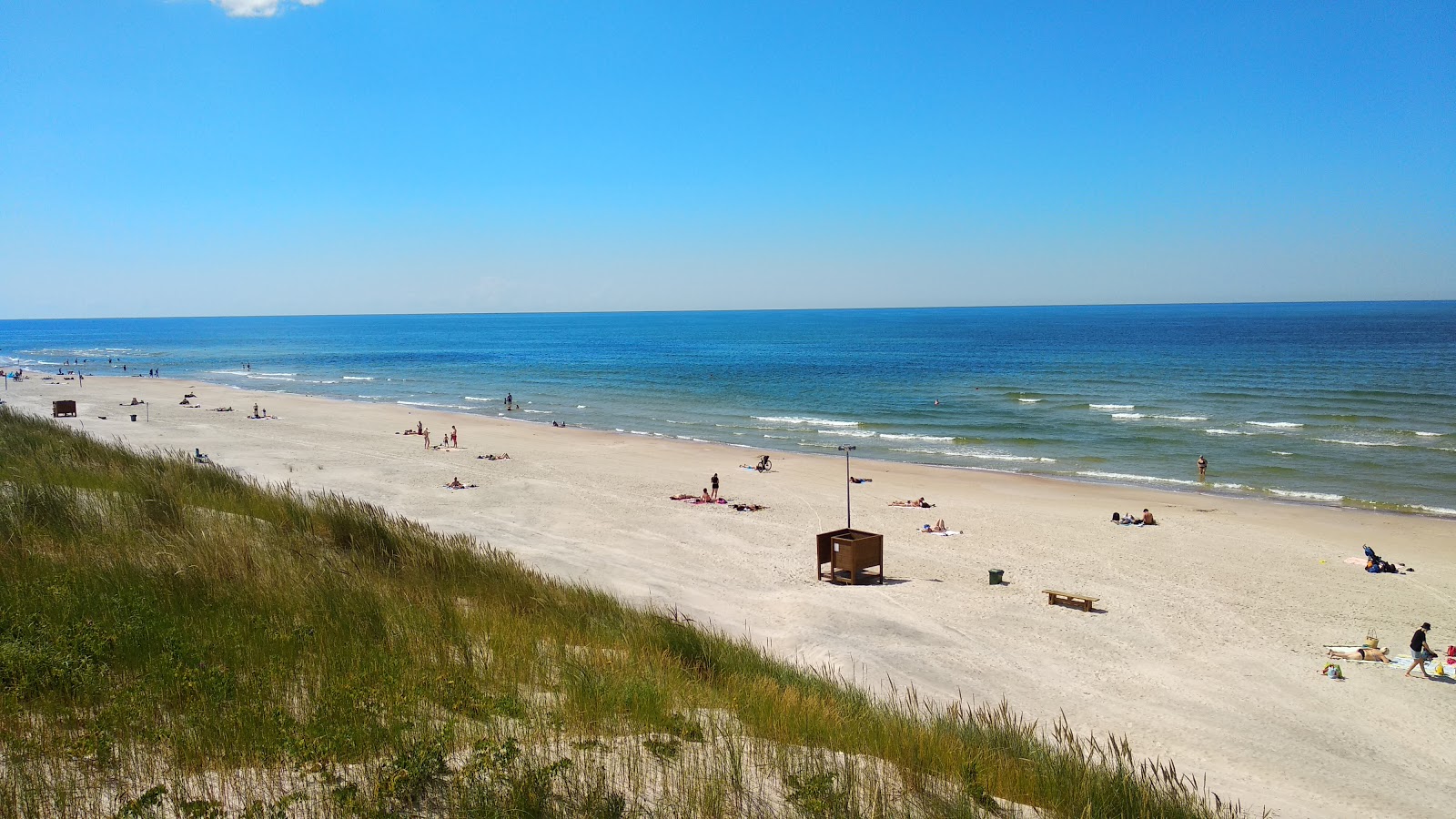 Fotografija Smiltyne Beach z dolga ravna obala