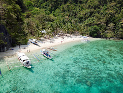 Cudugnon Cave Beach'in fotoğrafı vahşi alan