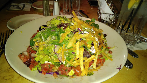 Shopping Mall «Lincolnshire Commons», reviews and photos, 900 Milwaukee Ave, Lincolnshire, IL 60069, USA