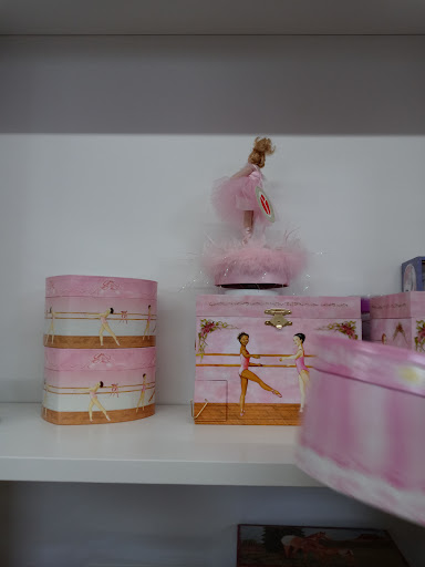 Toy Store «Toys On The Square», reviews and photos, 22 E Main St, Hummelstown, PA 17036, USA