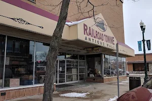 Railroad Towne Antique Mall image