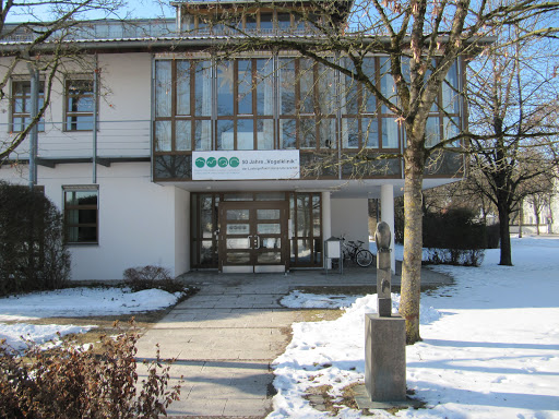 Klinik für Vögel, Kleinsäuger, Reptilien und Zierfische, LMU München unter Oberschleißheim, 
