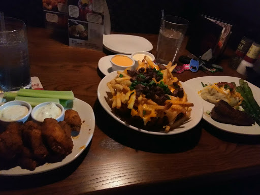 Shopping Mall «Cary Village Square Shopping Center», reviews and photos, 657 Cary Towne Blvd, Cary, NC 27511, USA