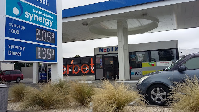 Mobil Papanui - Gas station