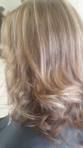 Hair Salon «di Moda Salon», reviews and photos, 5901 53rd Ave E, Bradenton, FL 34203, USA