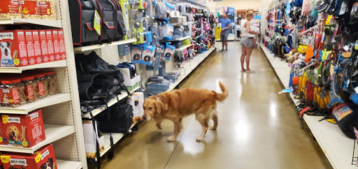 Pet Supply Store «PetSmart», reviews and photos, 2100 88th St, North Bergen, NJ 07047, USA