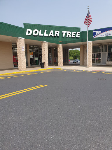 Shopping Mall «Lehigh Shopping Center», reviews and photos, W Union Blvd, Bethlehem, PA 18018, USA