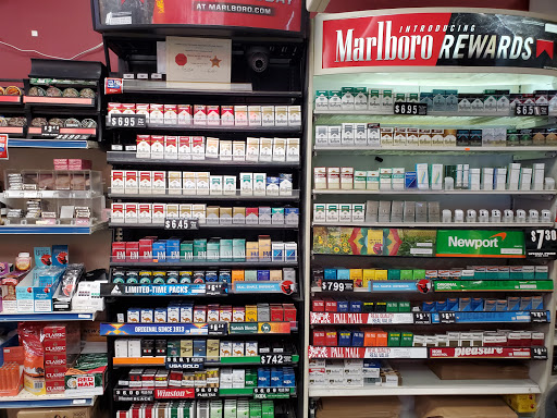 Wine Store «Sharon Square Wine Shop», reviews and photos, 5590 N High St, Worthington, OH 43085, USA