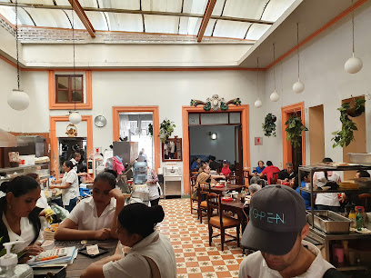 Restaurante y Menudería Lidia - C. Joaquín Angulo 272, Zona Centro, 44100 Guadalajara, Jal., Mexico