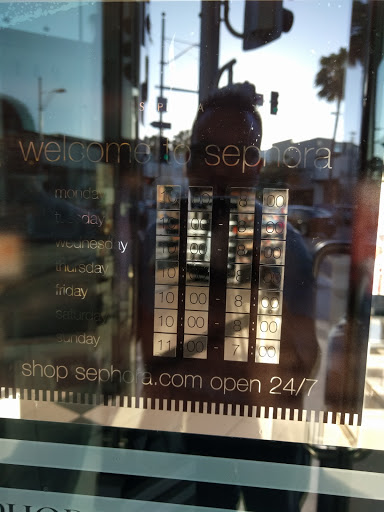 Cosmetics Store «SEPHORA», reviews and photos, 270 N Beverly Dr, Beverly Hills, CA 90210, USA