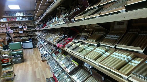 Tobacco Shop «Delaware Tobacco Outlet», reviews and photos, 1511 N Dupont Hwy, New Castle, DE 19720, USA