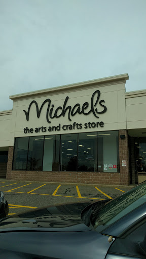 Craft Store «Michaels», reviews and photos, 79 Turnpike Square, Milford, CT 06460, USA