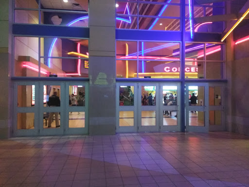 Movie Theater «Regal Cinemas Southland Mall 16», reviews and photos, 20505 S Dixie Hwy, Cutler Bay, FL 33189, USA