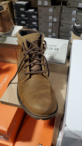 Shoe Store «DSW Designer Shoe Warehouse», reviews and photos, 3721 Palisades Center Dr, West Nyack, NY 10994, USA