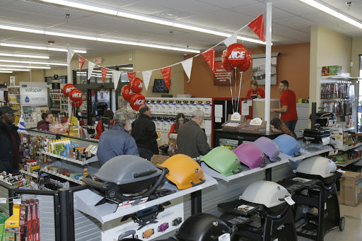 Hardware Store «Roselle Ace Hardware», reviews and photos, 821 E Nerge Rd, Roselle, IL 60172, USA