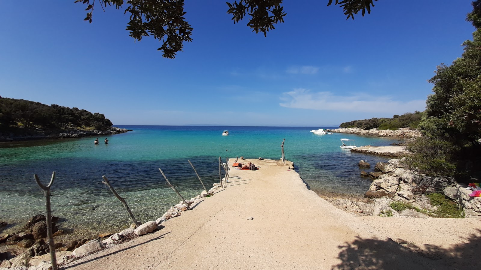 Foto von Tajana beach annehmlichkeitenbereich