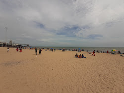 Foto von Tiruchendur Beach mit lange, gerade küste